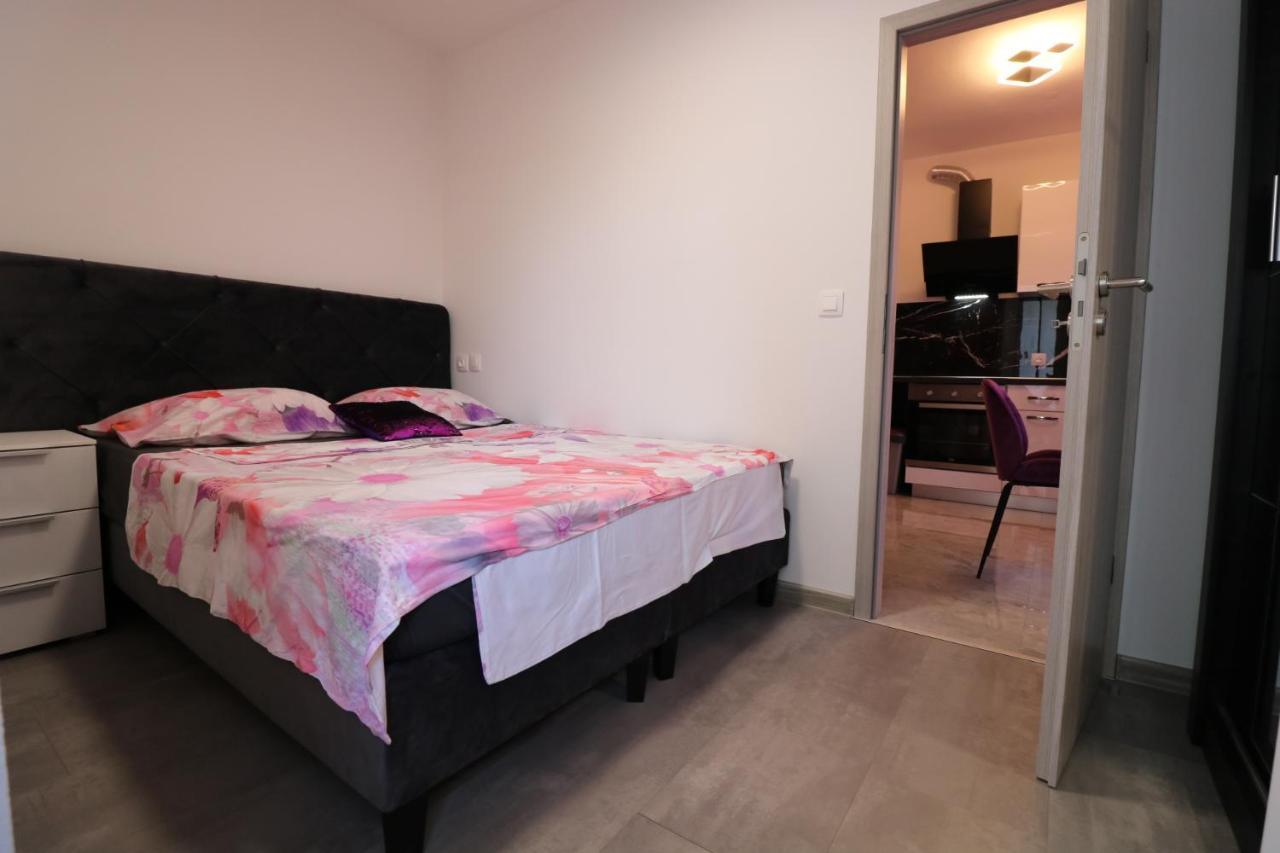 Ferienwohnung Klaudia Pula Exterior foto