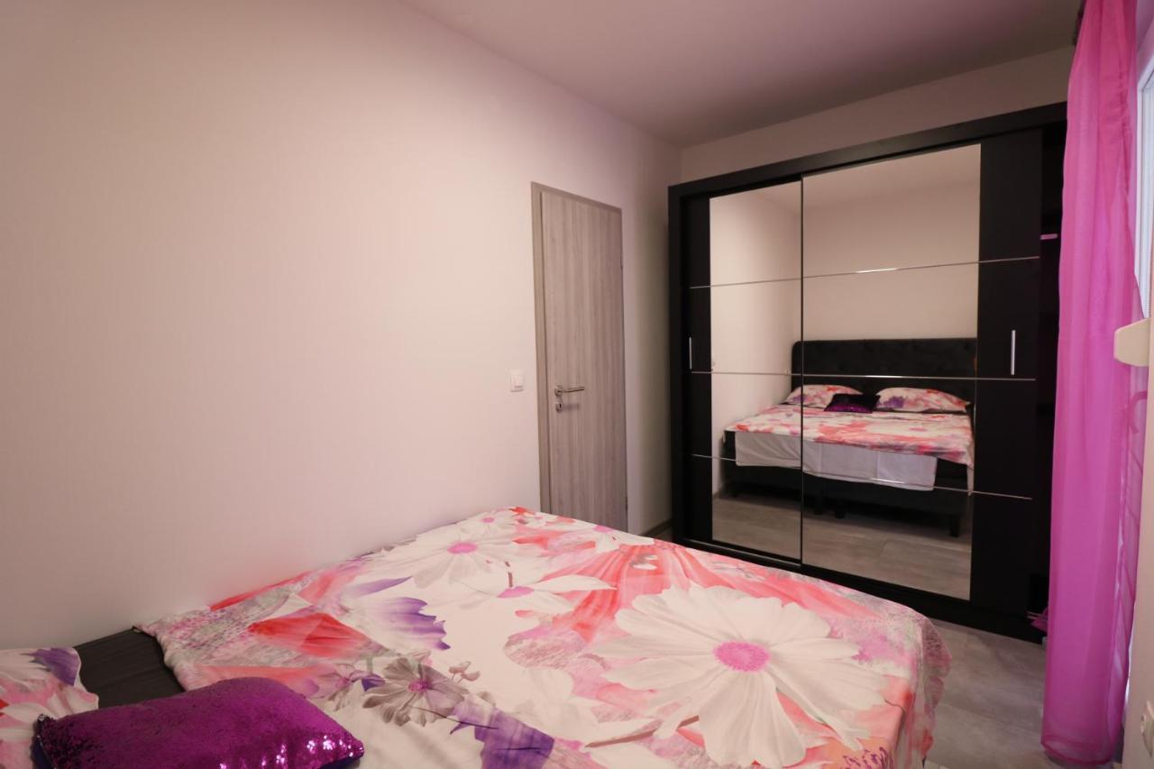 Ferienwohnung Klaudia Pula Exterior foto